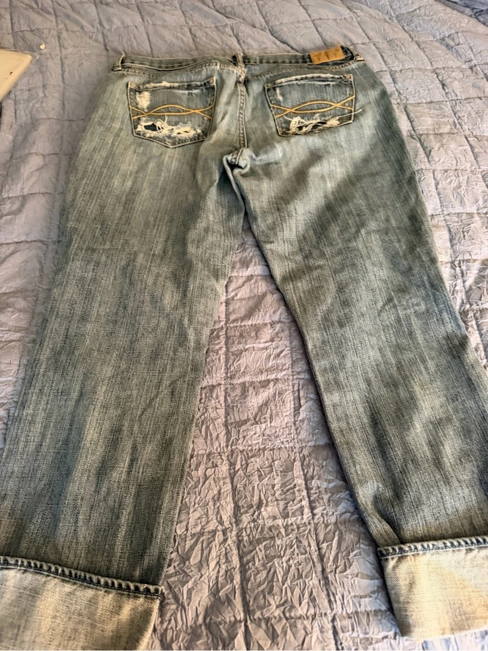 Abercrombie Distressed Light Blue Women’s Jeans Size 8